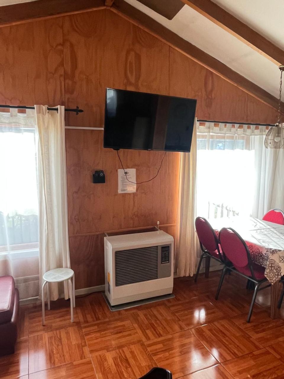 Cabanas Espanol Coyhaique Buitenkant foto