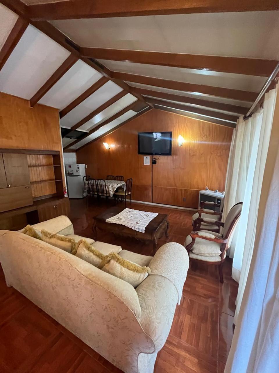 Cabanas Espanol Coyhaique Buitenkant foto
