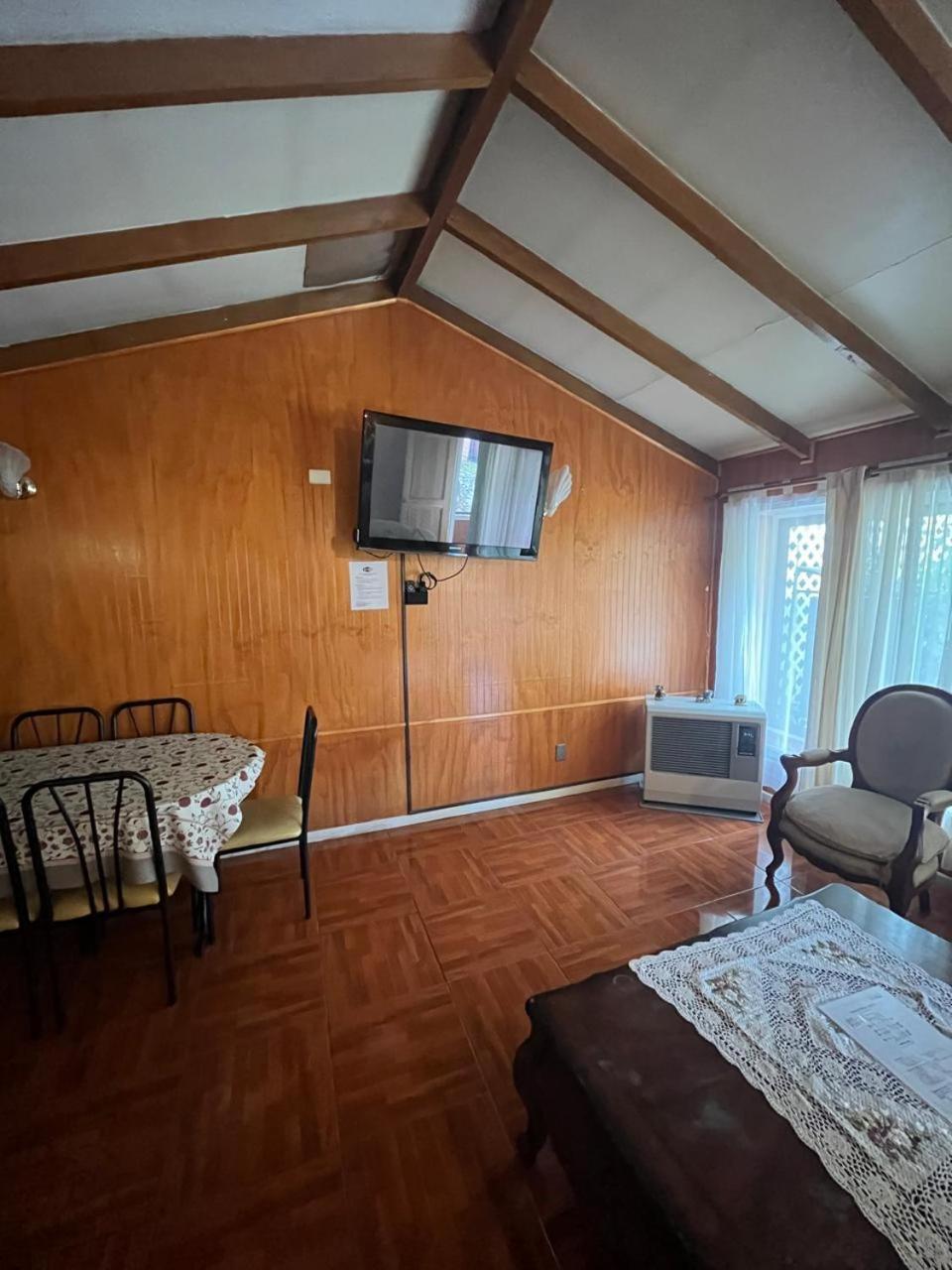 Cabanas Espanol Coyhaique Buitenkant foto